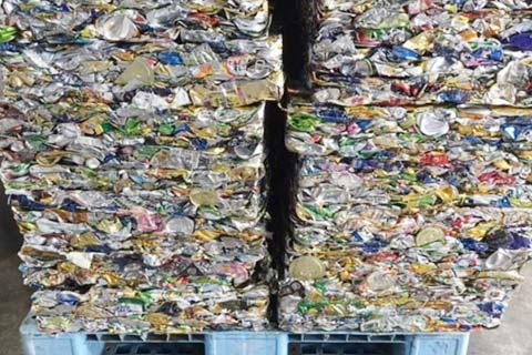 画像:アルミ缶(プレス)