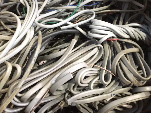 画像:Fケーブル(屋内配線ケーブル)