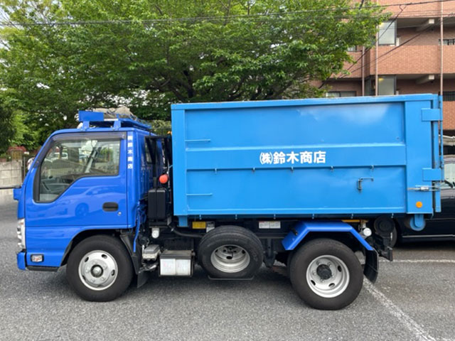 画像:3tコンテナ車