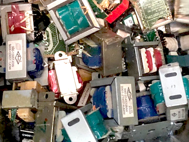 画像:豆トランス